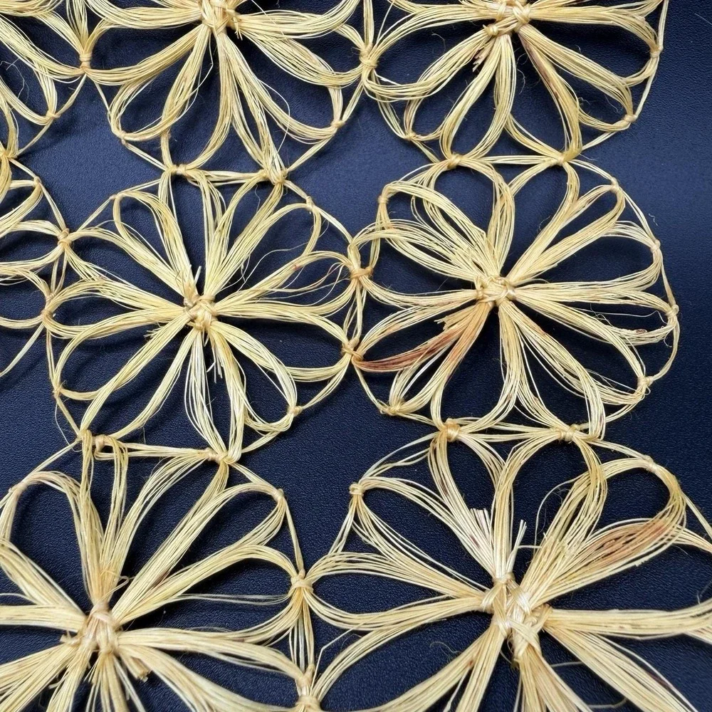 Vintage Raffia Flower Placemats Set 5 Natural Fiber Floral Tropical Boho 12x18